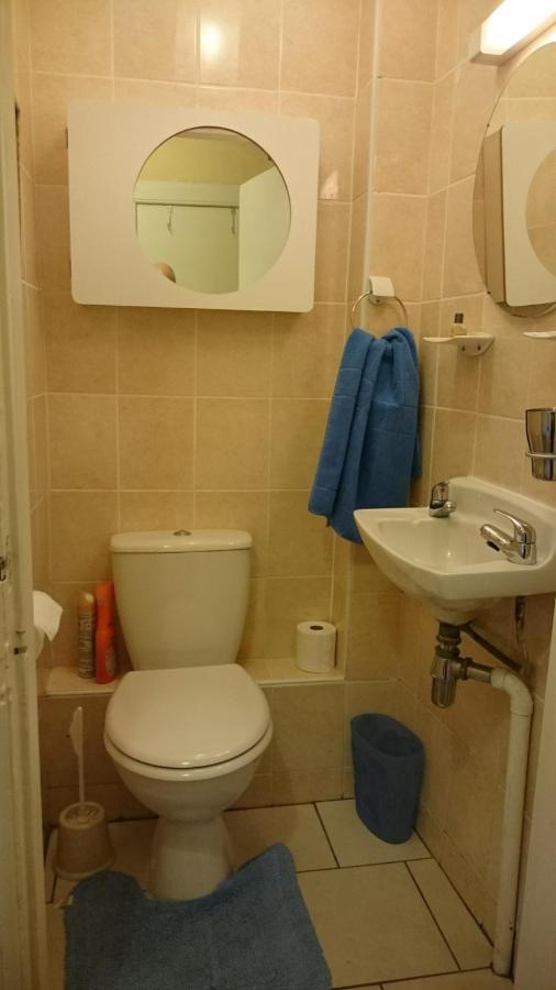 Royal Mile Apartment, 1 Minute From The Castle. Edimburgo Esterno foto