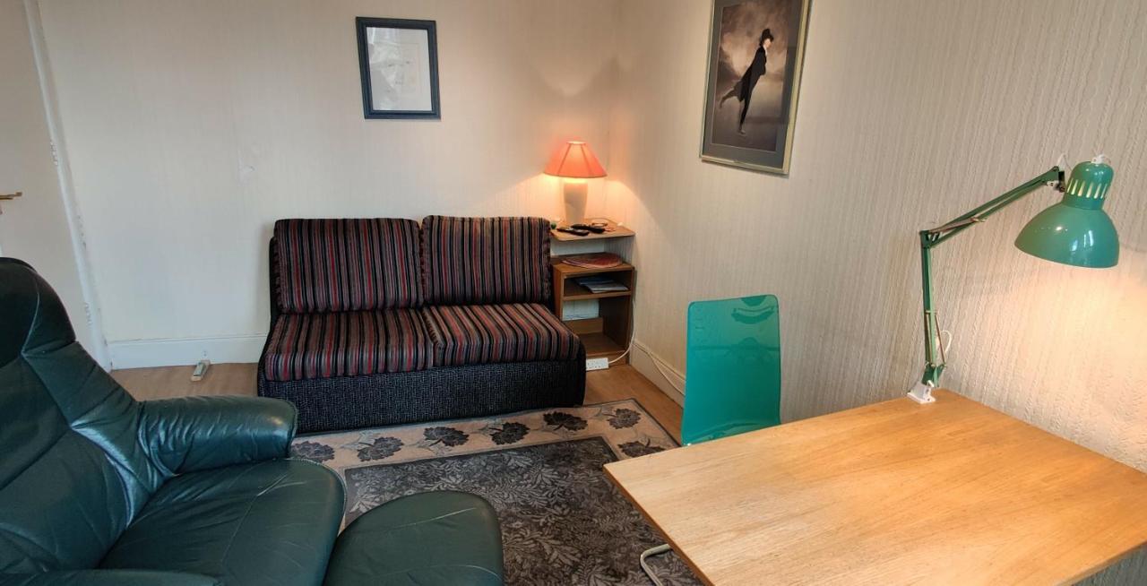 Royal Mile Apartment, 1 Minute From The Castle. Edimburgo Esterno foto
